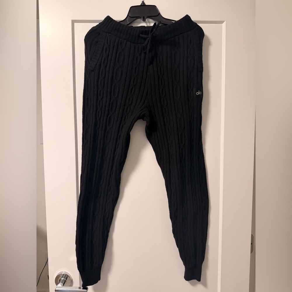 ALO Yoga Black Cable Knit Joggers - Picture 4 of 5